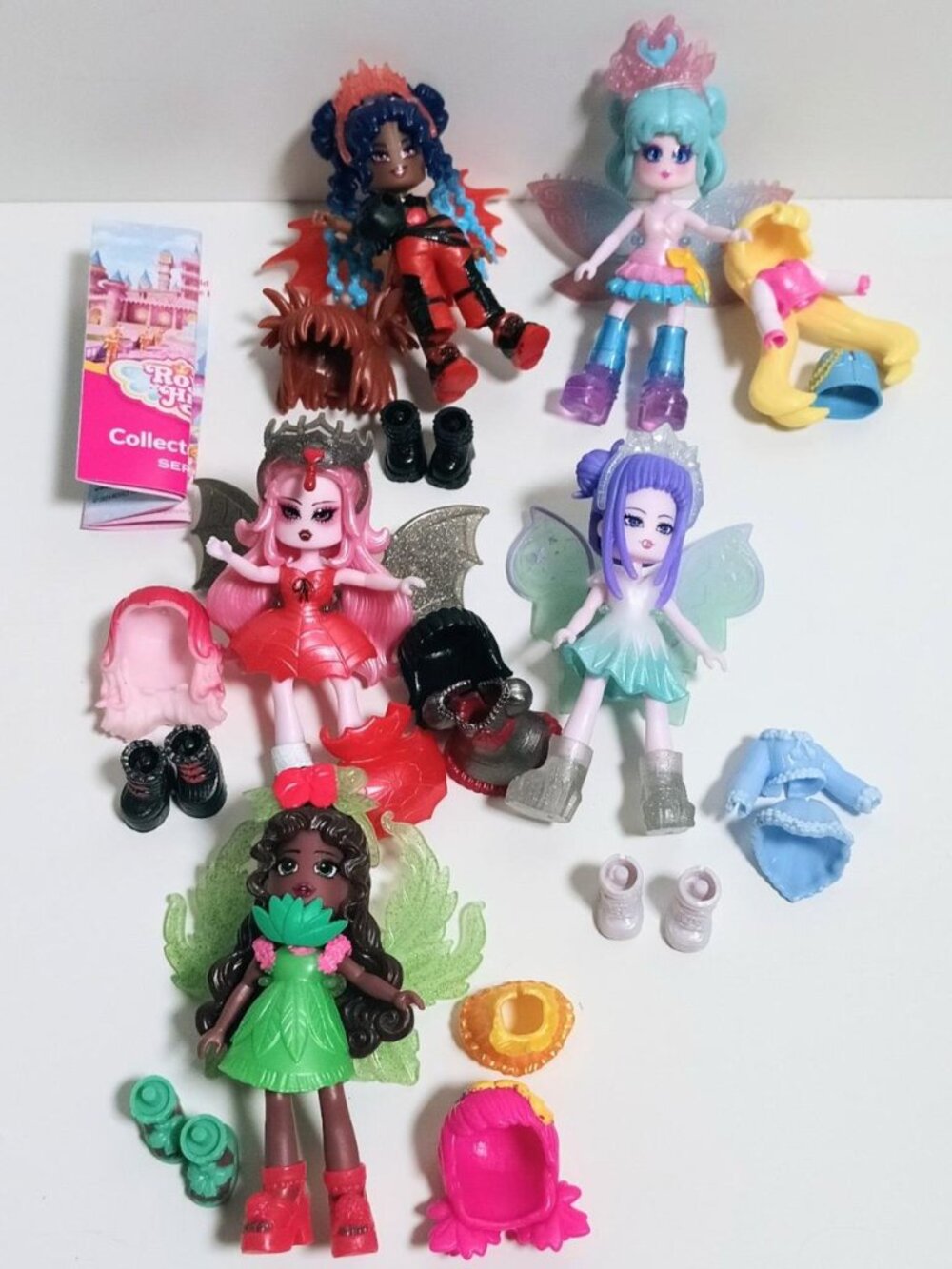 Royale High Deluxe Fashion Mini Figures Series 1 and 2 Bundle